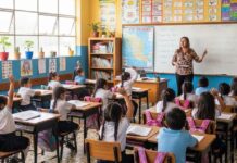 México se une a California en restringir celulares en las escuelas